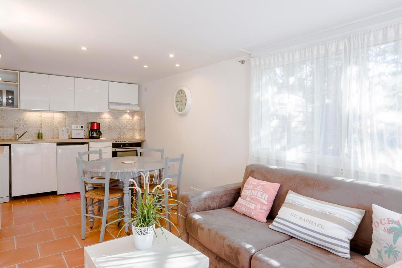 Saint-Raphaël L'Olivier - Climatise Appartement 4 Pers Plus Bebe - 2 Pieces Proche Mer מראה חיצוני תמונה